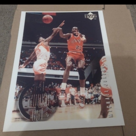 MICHAEL JORDAN & KOBE BRYANT 16 POSTER ULTRA GLOSSY REPRINT 8.5x11 BUNDLE SET!🤩 - Picture 15 of 16